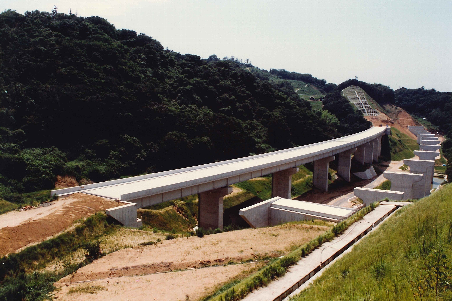 川井谷高架橋（下り線） | 株式会社アルス製作所